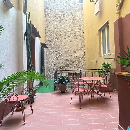 Suite Stylish & Cozy Apartment In The Heart Of Florencia Exterior foto