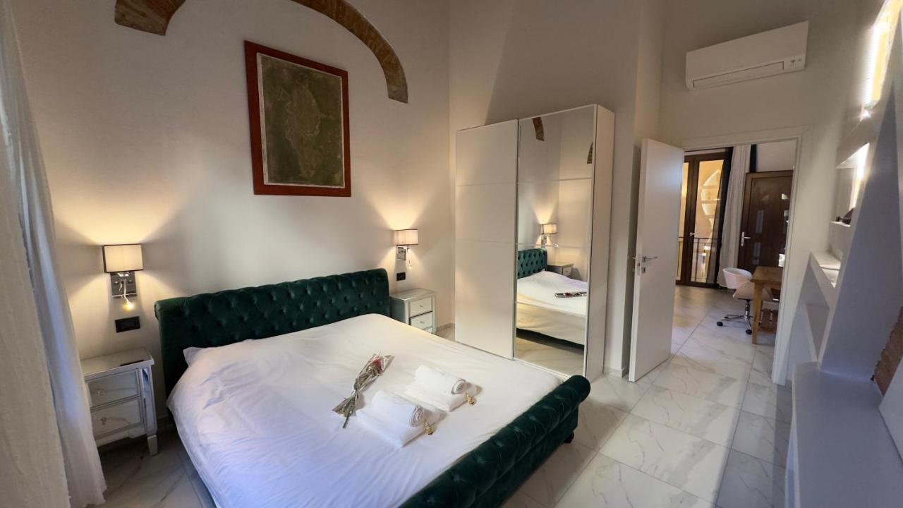 Suite Stylish & Cozy Apartment In The Heart Of Florencia Exterior foto